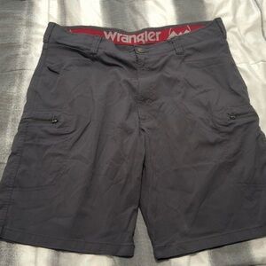 Wrangler Men's Dark Gray Cargo Shorts